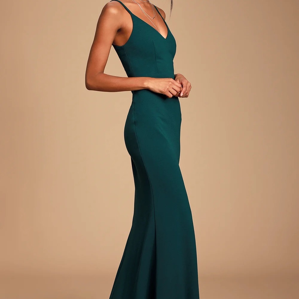 LIKE NEW! Lulus Gown. Dark green/teal. Size M